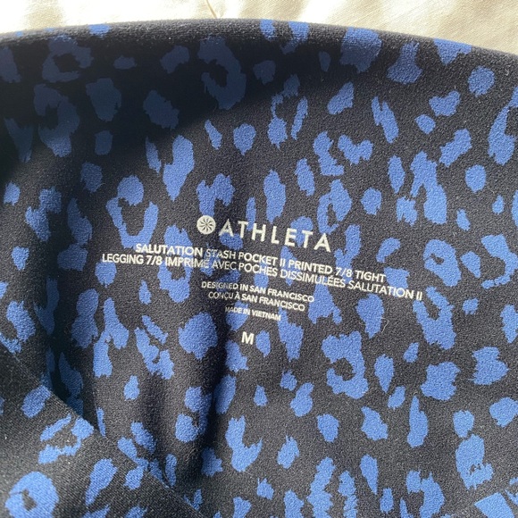 ATHLETA Salutation Stash Pocket II Printed 7/8 Tight - Picture 3 of 5